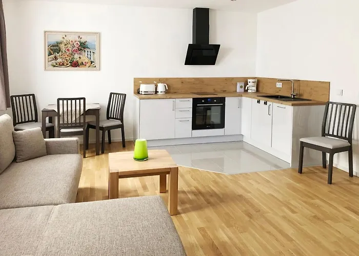 Tanz Apartments