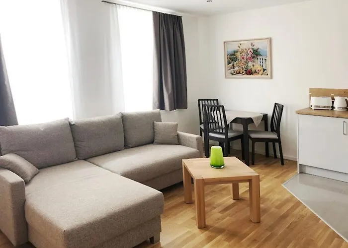 Tanz Apartments