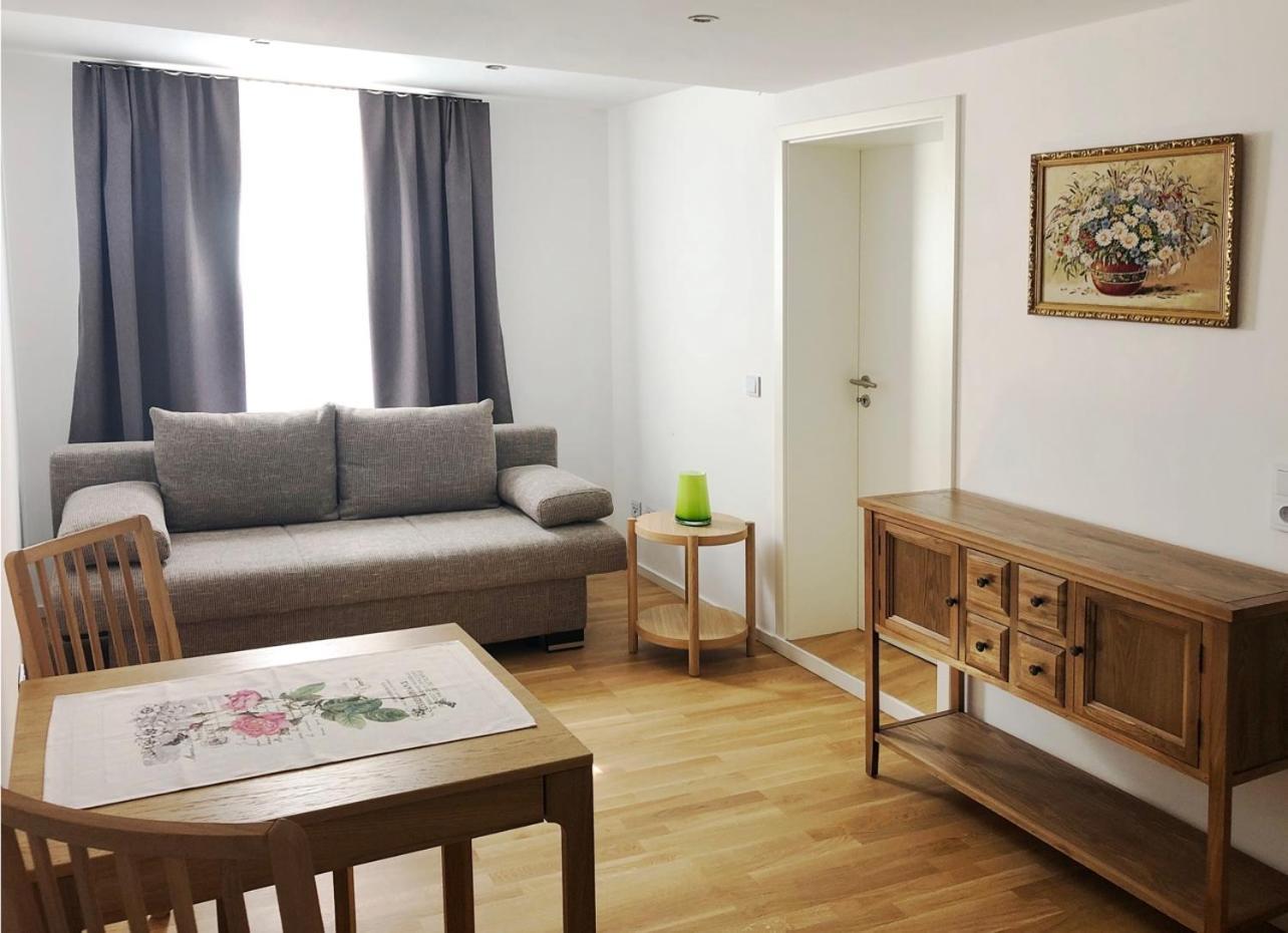 Tanz Apartment